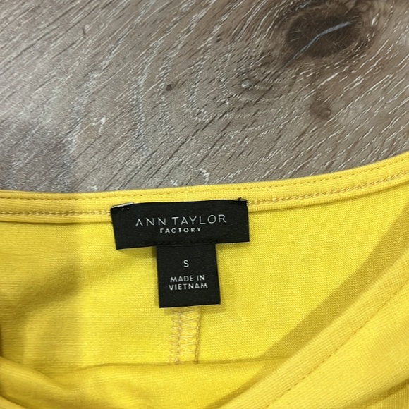 Yellow medium shirt - Picture 3 of 5